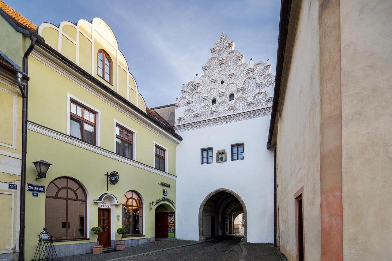 Hotel Bily Jednorozec Trzeboń Zewnętrze zdjęcie